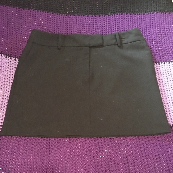Black Mini Skirt size 7/8 from Express - Picture 4 of 6